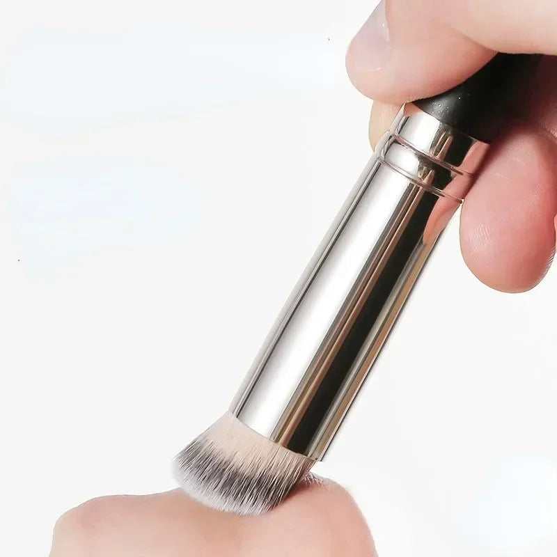 Perfecture Foundation Brush