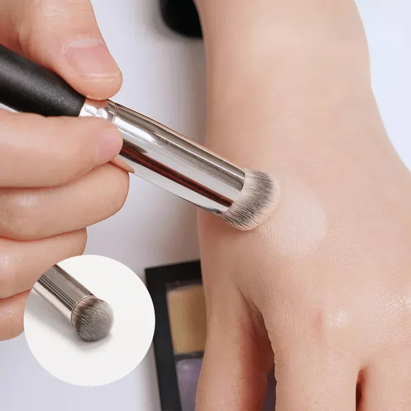 Perfecture Foundation Brush